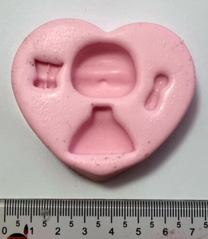 MOLDE SILICONE BONEQUINHA LINDA