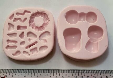 MOLDE SILICONE TURMA GALINHA PINTADINHA